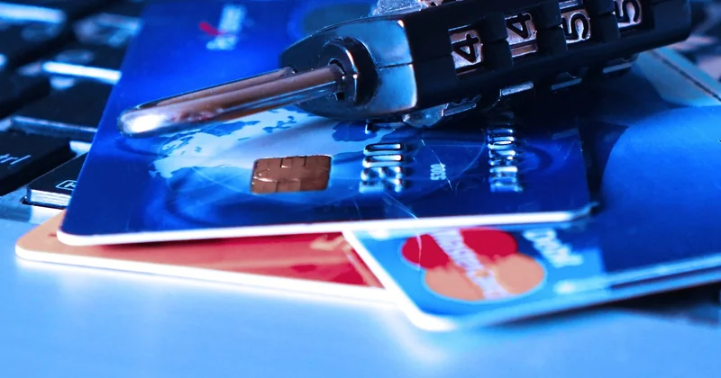 Pourquoi ma carte illicado ne passe pas sur Amazon ?