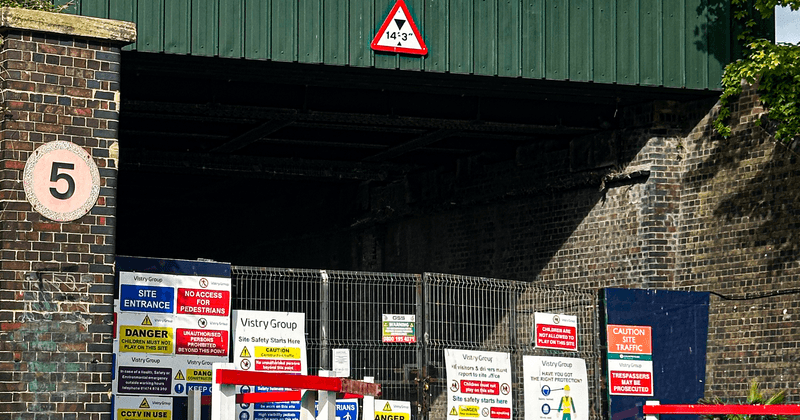 Panneaux signalétiques région nantaise : le guide pour bien choisir